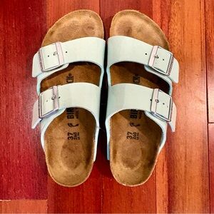 Barely Worn Birkenstock Arizona Patent Surf Green Sandal